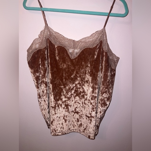*bundle deal* 2/$15. 3/$20. Lauren Conrad velvet and lace tank top - Picture 5 of 5